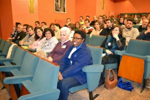 F participantes de la diocesis jovenes misiones con la hermana paciencia