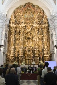 174A9951 (400 x 600)