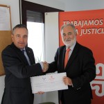 Cáritas Diocesana recibe 1.591 euros del Colegio de Dentistas de Extremadura