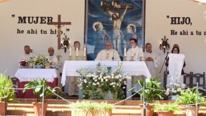 El Arzobispo emérito visitó el Santuario de Chandavila (La Codosera)