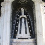 La imagen de la Soledad regresa a la hornacina del parque Infantil de Badajoz