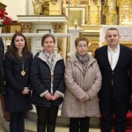 La Hermandad del Descendimiento, de Badajoz, entrega 200 euros, al comedor social «San Vicente de Paúl»