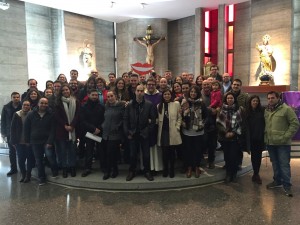 Una veintena de parejas de novios participan en un curso prematrimonial arciprestal