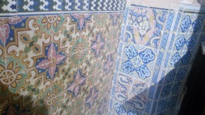Descubiertos varios frisos de azulejos en la parroquia de Santa María la Real (S. Agustín) en Badajoz