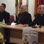 El cardenal Rouco Varela imparte una conferencia en Llerena