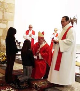 El Arzobispo realiza la visita pastoral a Atalaya