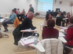 Voluntarios de Cáritas parroquiales se forman en la «escucha»