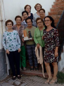 Villagarcía de la Torre distingue a la Cáritas parroquial con la «Bruja de Oro»
