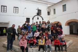 Niños de Puebla del Prior e Hinojosa del Valle participan en una convivencia en Fuente del Maestre