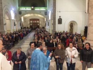 La Asociación de la Medalla Milagrosa impuso su Medalla a los nuevos asociados