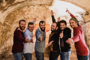 El grupo de música Divan du Don lanza una canción y todos sus beneficios se donarán a Cáritas diocesana