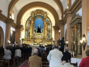 Trece TV retransmitió el domingo la misa presidida por don Celso en Chandavila