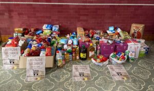 La Hermandad del Nazareno de Los Santos de Maimona celebra la «Recogida solidaria, kilos de ayuda»
