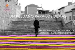 El centro educativo «Dolores Sopeña», en Badajoz, se une a la campaña «Un peldaño para los demás»
