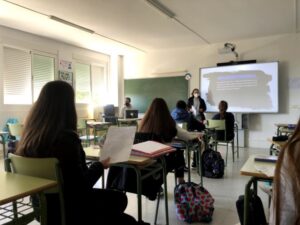 Alumnos de Religión del instituto de Hornachos trabajan el proyecto «Influencers al estilo de Jesús de Nazaret»