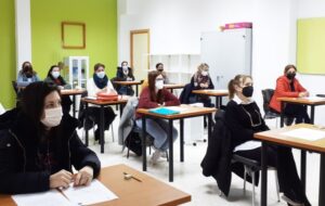 Cáritas: 15 personas desempleadas finalizan el curso de atención sociosanitaria a personas dependientes en instituciones sociales