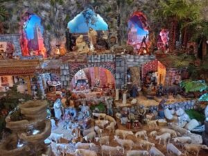 400 figuras en el belén parroquial de Barcarrota