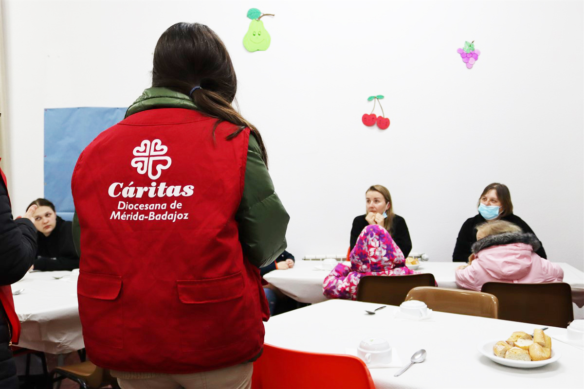 Cáritas y Fundación Ubuntu de Grupo Preving acogen a 31 personas ucranianas refugiadas en Badajoz