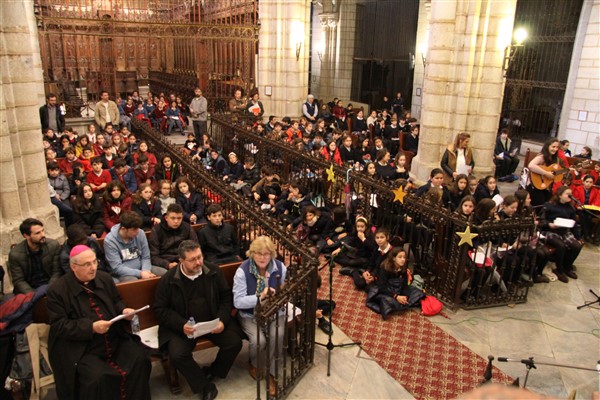 Sembradores de estrellas reúne a centenares de niños en la Catedral