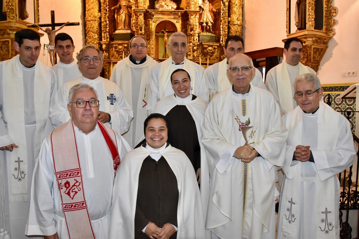 Las Carmelitas de Talavera la Real celebra la profesión simple de Nancy García