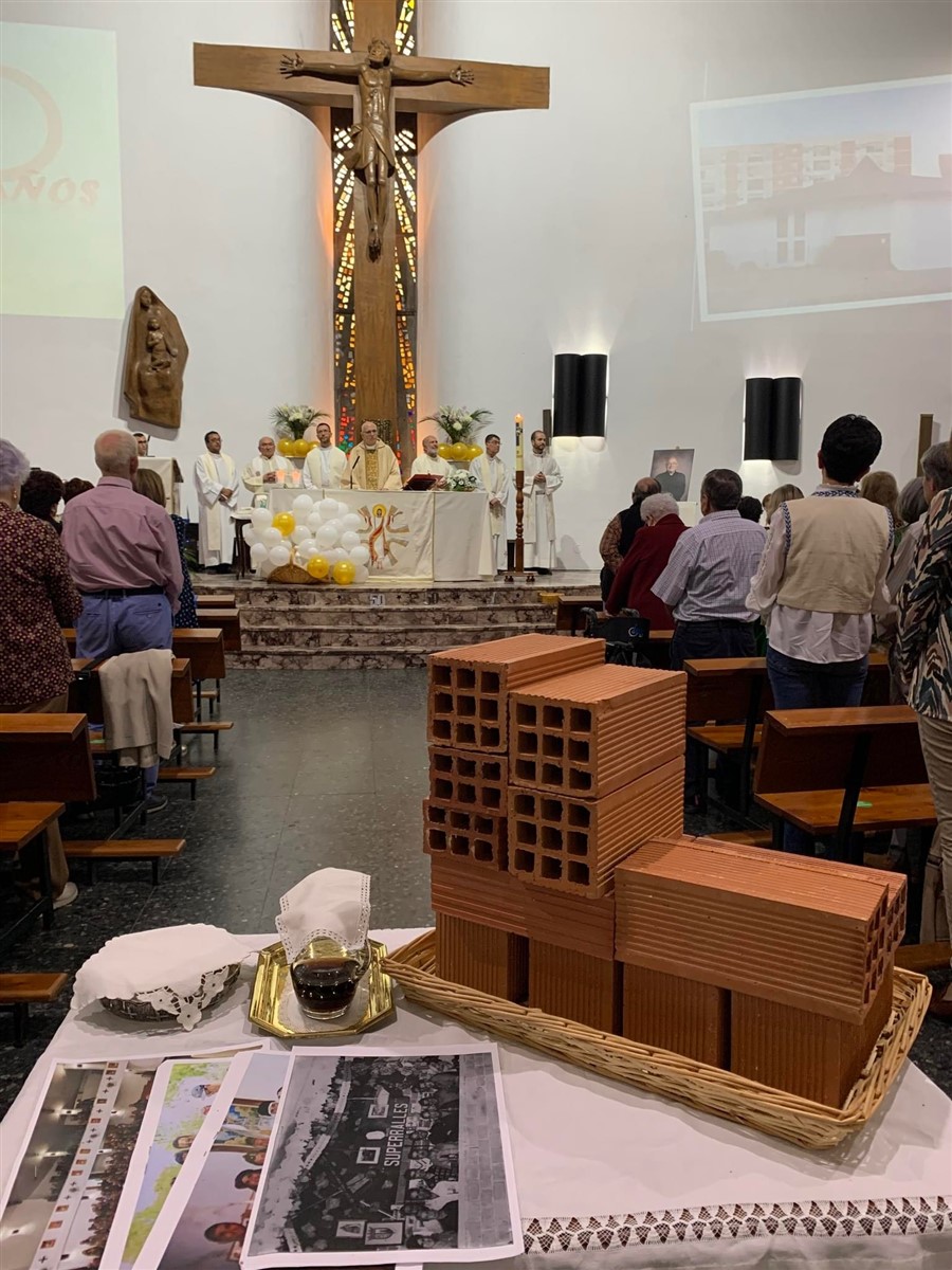 El templo de San Miguel, de la comunidad parroquial de Zafra, cumple 50 años