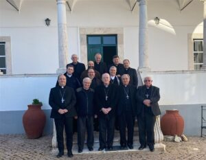 Reunión histórica entre las provincias eclesiásticas de Mérida-Badajoz y Évora (Portugal)