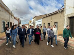 Los jóvenes del proyecto Samuel han compartido con D. José sus inquietudes y dificultades