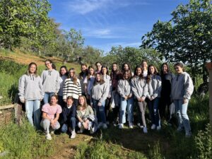 Las chicas del proyecto Siquem celebran su última convivencia del curso