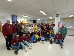 Jóvenes scouts de Puebla de la Calzada han realizado un voluntariado en el Centro de la Luz