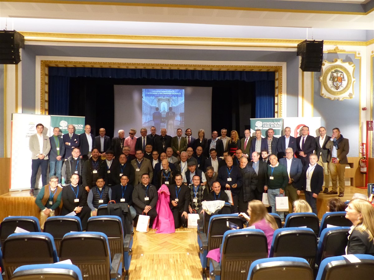 Sacerdotes diocesanos participan en el I Encuentro internacional de capellanes y sacerdotes taurinos