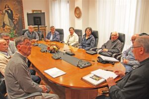 Los Santos de Maimona presenta a D. Celso Morga varias celebraciones
