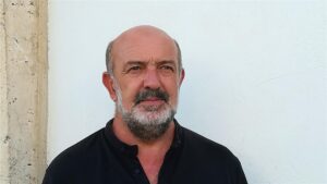 El sacerdote diocesano José Ángel Losada Gahete se alza con el Premio de Poesía «Jorge Manrique»