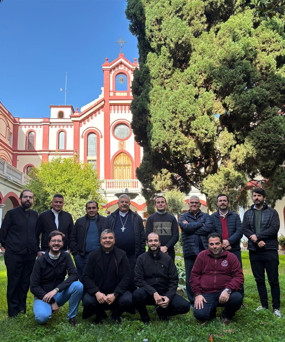 El clero joven de la diócesis participa en una jornada de formación