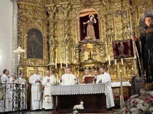 Mons. Luis Argüello, presidente de la Conferencia Episcopal Española, ha visitado Almendral