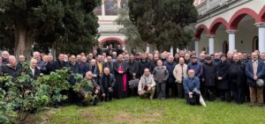 Homenaje a los sacerdotes que celebran sus bodas de platino, oro y plata en 2026