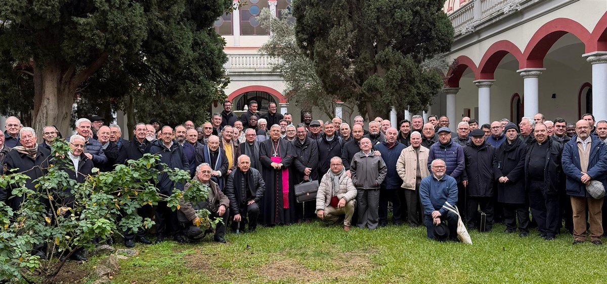 Homenaje a los sacerdotes que celebran sus bodas de platino, oro y plata en 2026