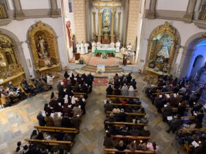 Luces en la ciudad reunió a centenares de jóvenes, laicos y vida consagrada