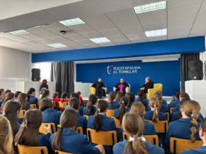 Don José visitó el Colegio Puertapalma El Tomillar de Badajoz