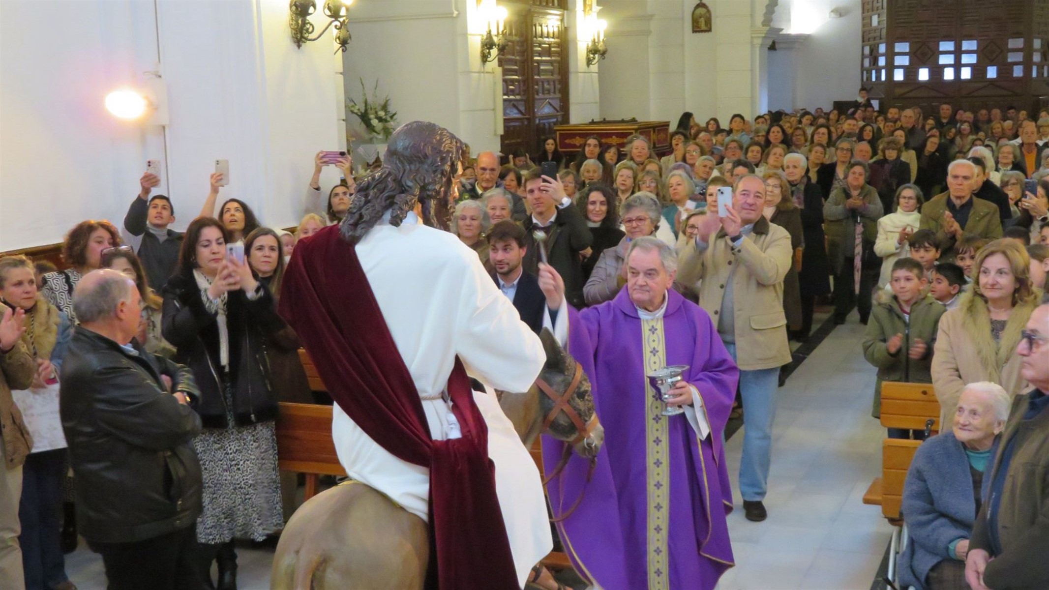 Manuel Lancharro donó a la Sacramental de Monesterio la imagen de Jesús en la Borriquita