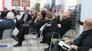 Sacerdotes diocesanos se forman sobre liderazgo y trabajo en equipo