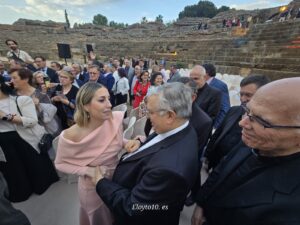 El arzobispo estuvo presente en la toma de posesión de María Guardiola