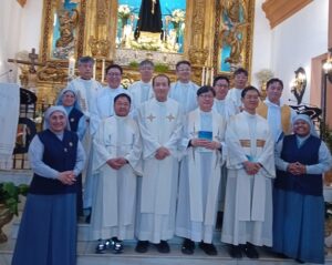 11 sacerdotes coreanos visitaron el Santuario de Chandavila