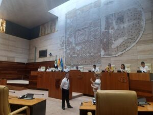 El Centro Nuestra Señora de la Luz visitó la Asamblea de Extremadura