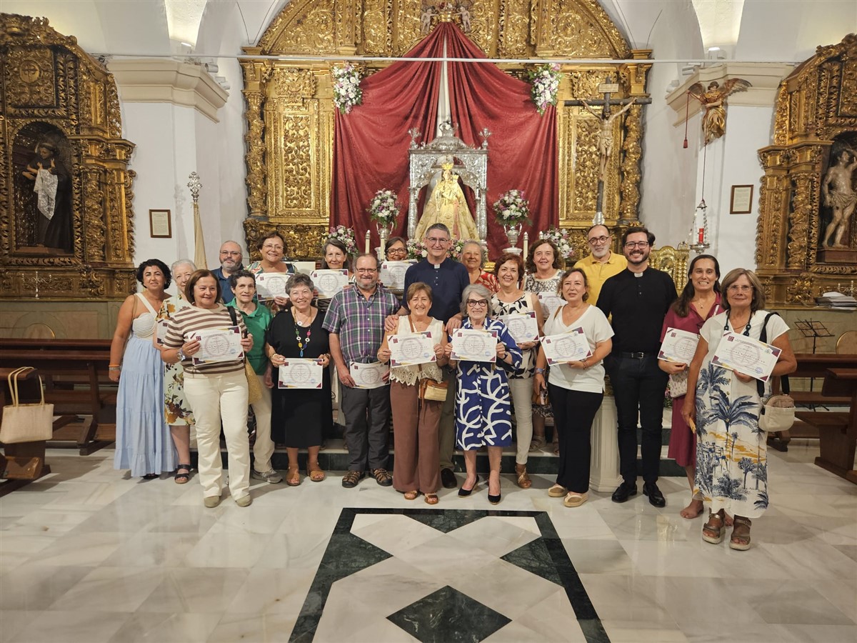 Dieciocho laicos de La Zarza culminan la Escuela de…