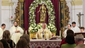El Arzobispo celebra en Pallares a santa María Magdalena