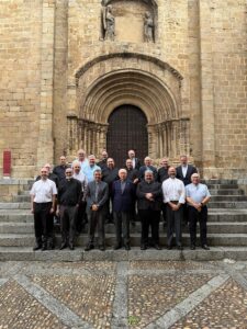 Los canónigos de los cabildos de Extremadura se reunieron en Plasencia